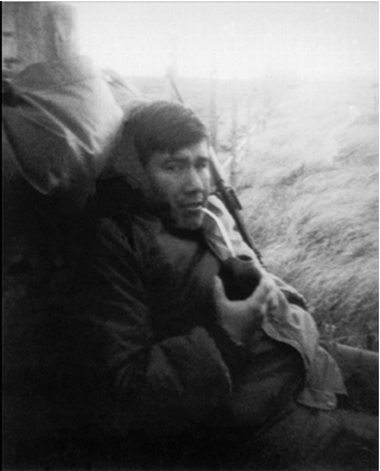  “La  vida en las posiciones”. Fotografías de un rollo fotográfico capturado por un  soldado británico. 